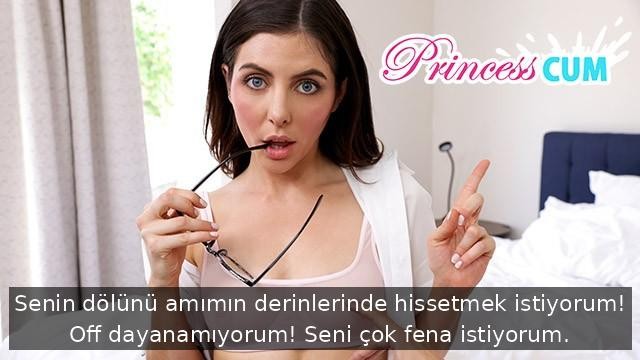Çıkarcı kaltak ödevini yapması karşılığında üvey kardeşine amcığını siktirtiyor
